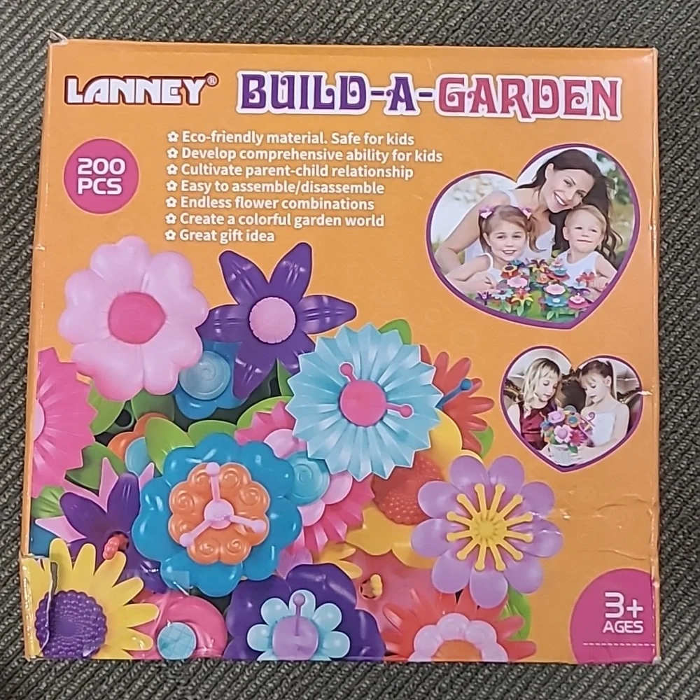 Build-A-Garden Set - Picture 1 of 7